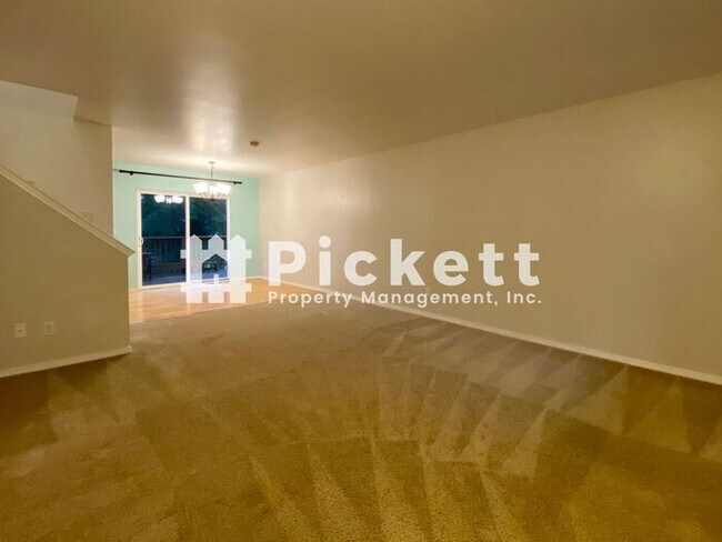 Building Photo - Port Orchard 3 Bedroom