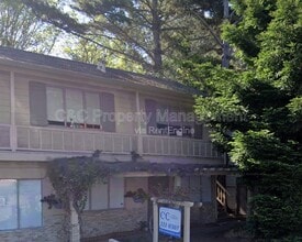 Building Photo - 857 Pacific St