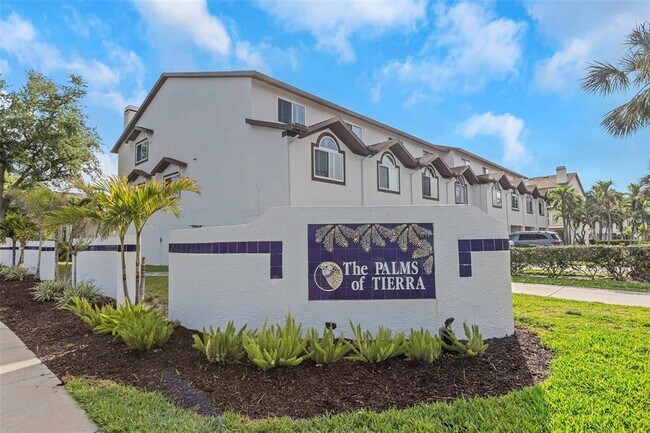 Building Photo - 375 Madeira Cir