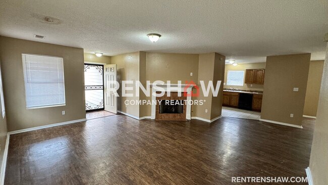 Foto del edificio - 4881 Royal Run Dr