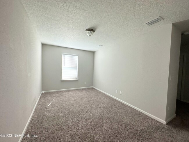 Building Photo - 7036 Emsley Cir