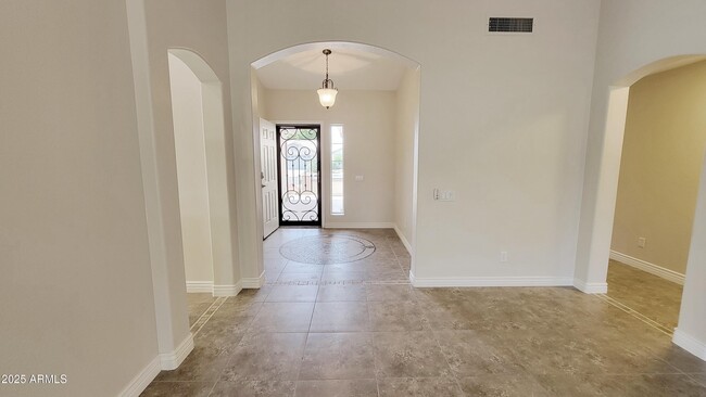 Foto del edificio - 6041 E Preston St