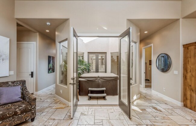 Foto del edificio - Fully Furnished home in the heart of Hurricane