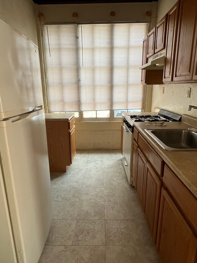 Plymouth Apartments Apartments in Erie, PA