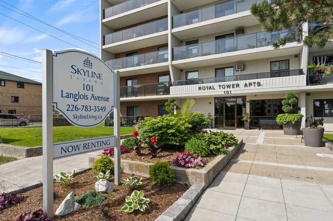 Building Photo - Royal Tower Apartments