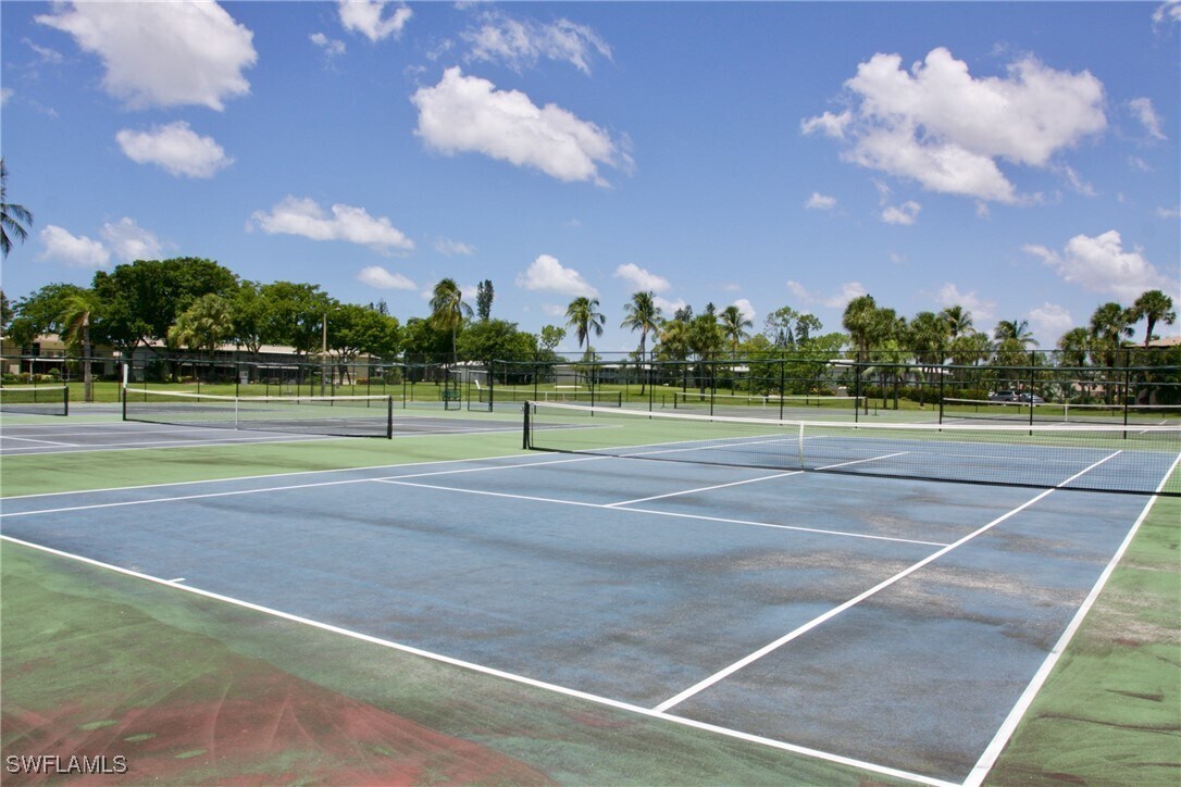 Foto principal - 83 Glades Blvd