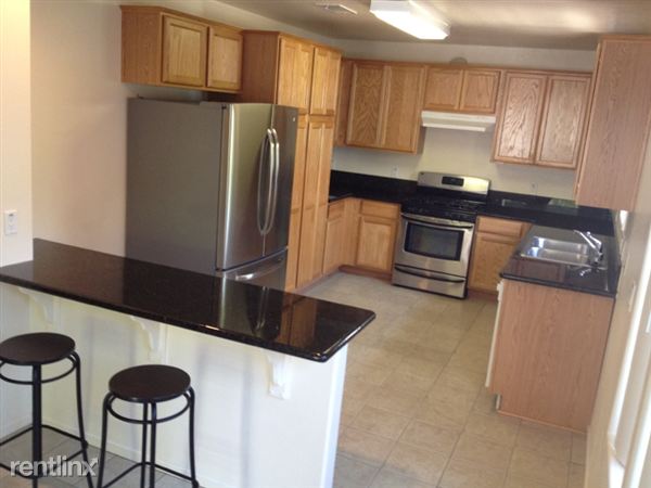 Foto del edificio - 1126 W 28th St