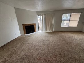Building Photo - 3213 Hirschfield Rd