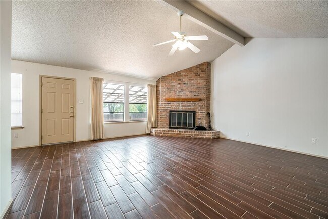 Foto del edificio - 1006 Silbury Dr