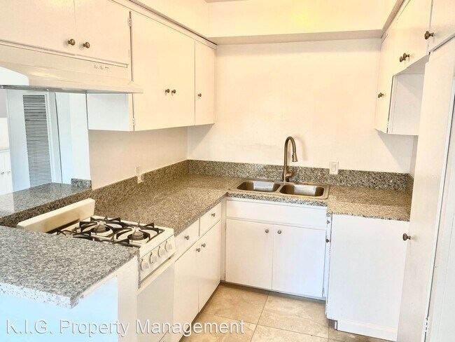 Building Photo - 1 br, 1 bath Apartment - 14109 Hatteras St...