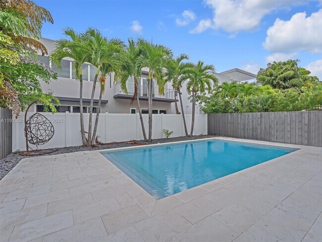 Foto del edificio - 10250 NW 76th Ter