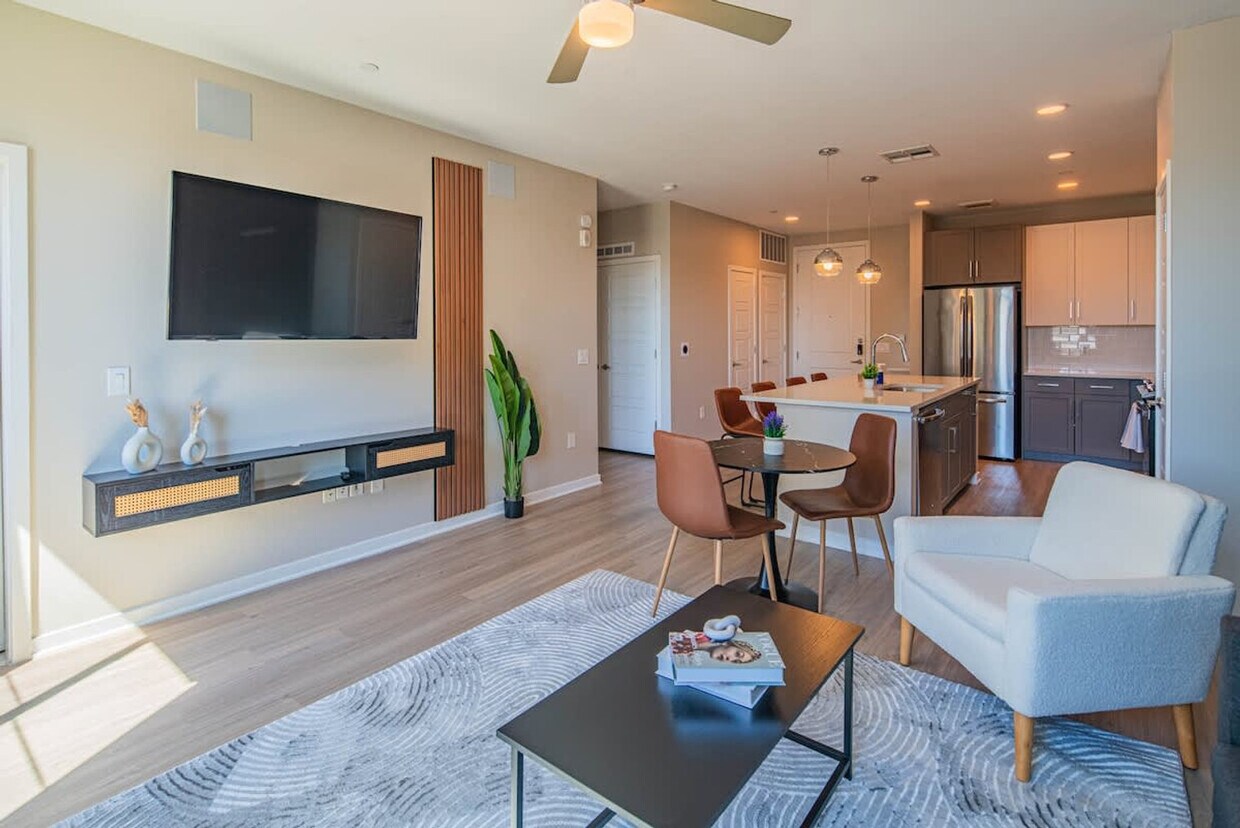 Foto principal - 777 E Stella Ln