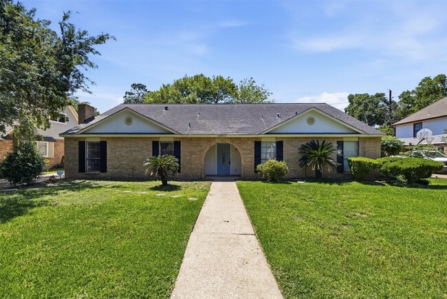Building Photo - 20011 Sweetgum Forest Dr