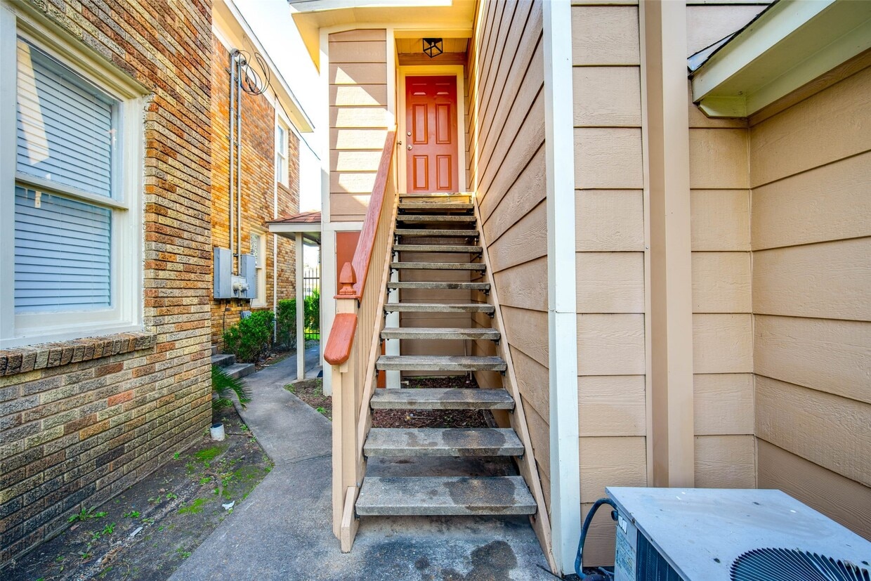 Primary Photo - 2601 Rosedale St