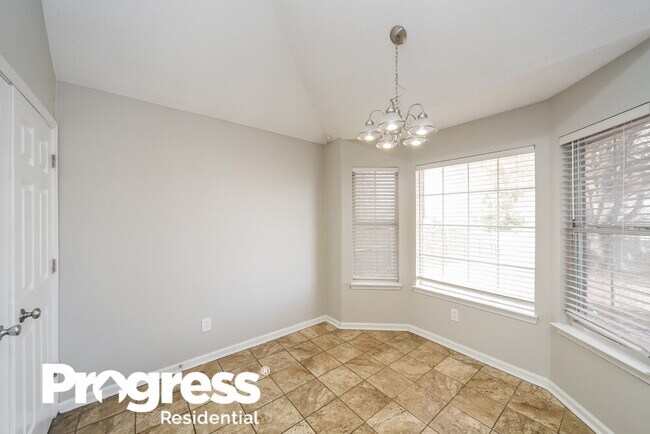 Foto del edificio - 6888 Ranch Ridge Cove W