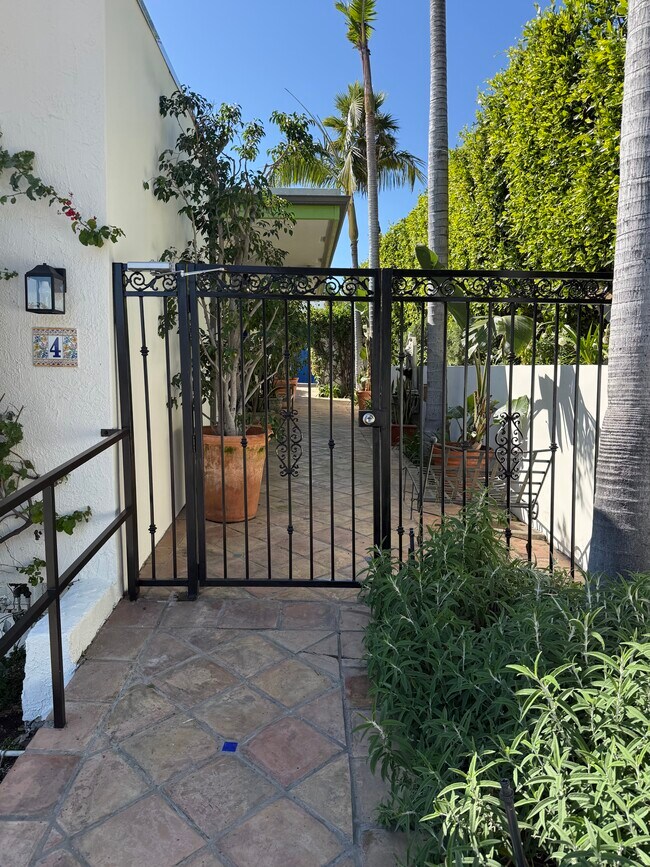 Patio privado - 18139 Coastline Dr