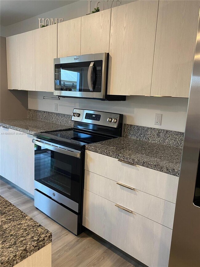 Foto del edificio - 916 NW 8th St