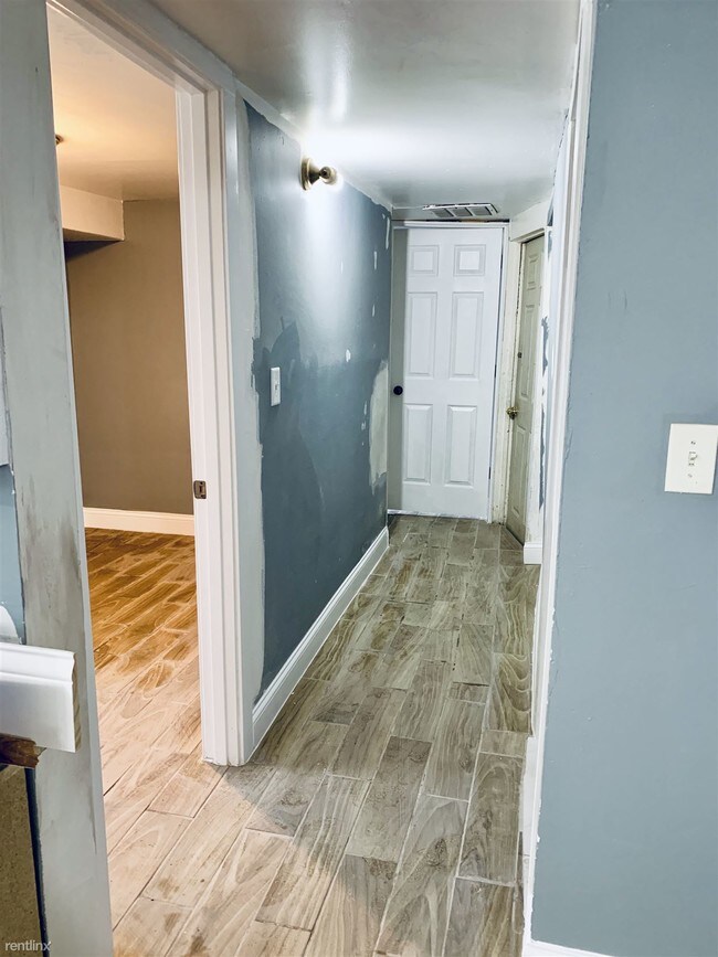 Building Photo - 2 br, 1 bath Apartment - 2866 W 23rd Pl