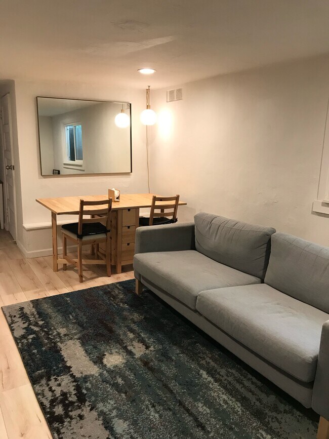 Foto del edificio - 2206 Tenth Street