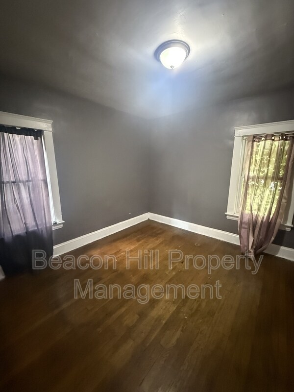 Foto del edificio - 12602 Locke Ave