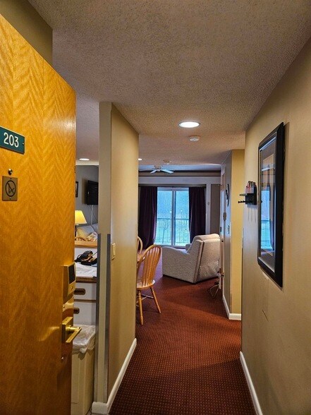 Foto del edificio - 48 Cooper Memorial Dr
