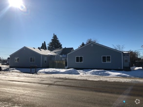 Building Photo - 604 5th St SW
