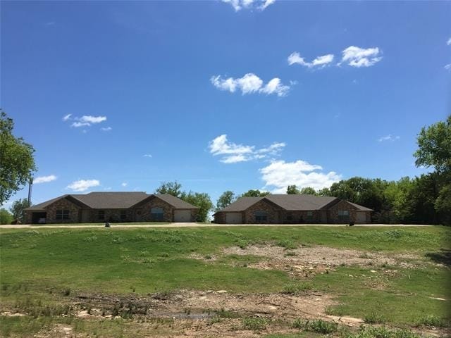 Property Exterior - 227 E Wyandotte Ave