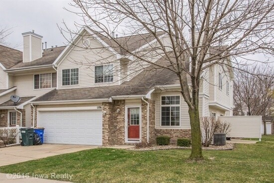 Primary Photo - 150 S Prairie View Dr