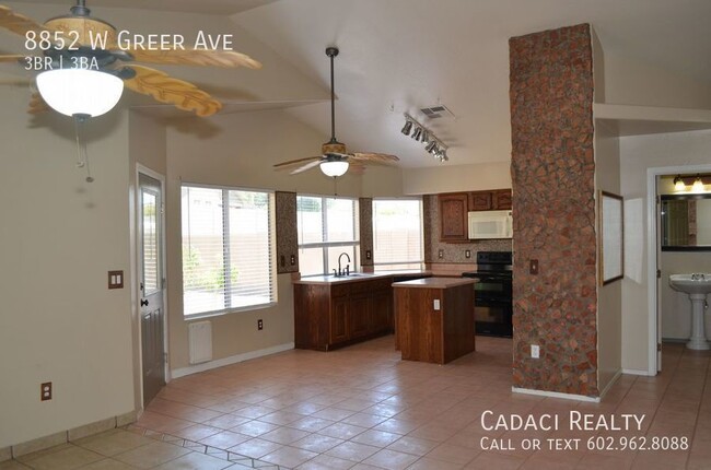 Building Photo - Great Peoria Single Family Home