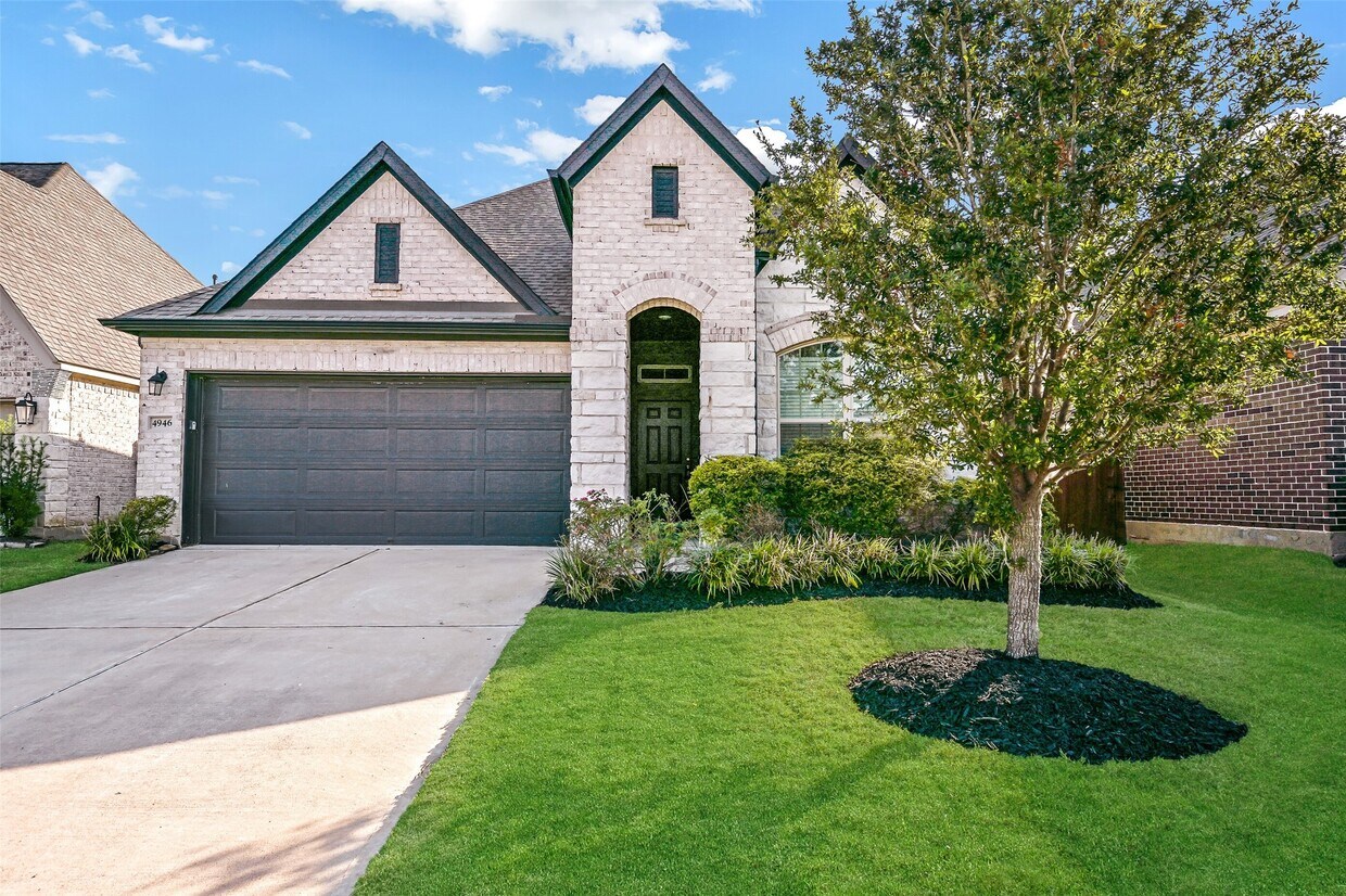 Primary Photo - 4946 Hitchings Ct
