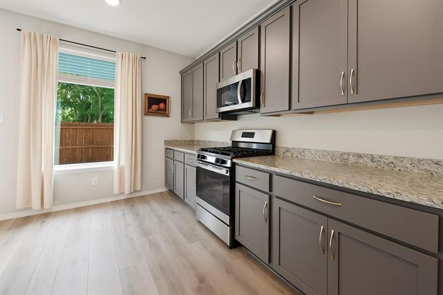 Foto del edificio - 3225 Hampton Dr