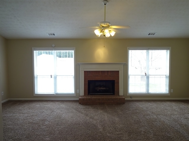 Foto del edificio - 3417 Summit Glen Dr