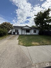 Building Photo - 1225 Withington St