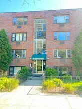 Building Photo - 70 Jamaicaway