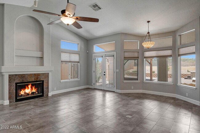 Building Photo - 4418 E Barwick Dr