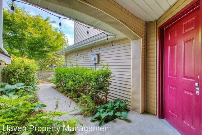 Building Photo - 2 br, 2.5 bath House - 405 S 47th St