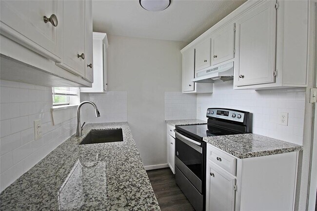 Foto del edificio - 4407 Hull St
