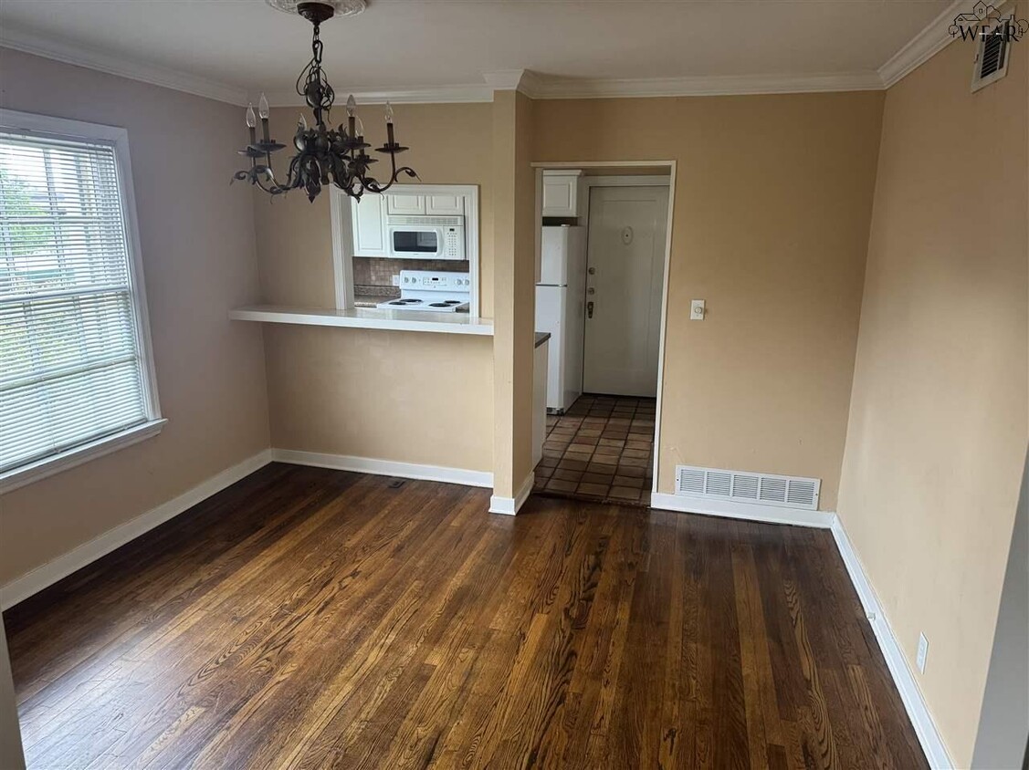Foto principal - 2308 Speedway Ave