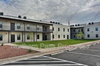 Building Photo - 1061 Ranger St