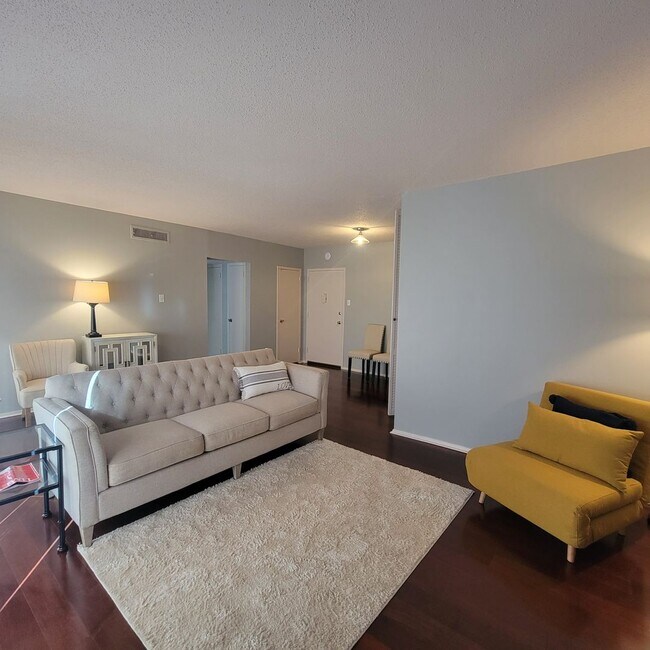 Foto del edificio - Beautiful Condo In Historic Quapaw Tower