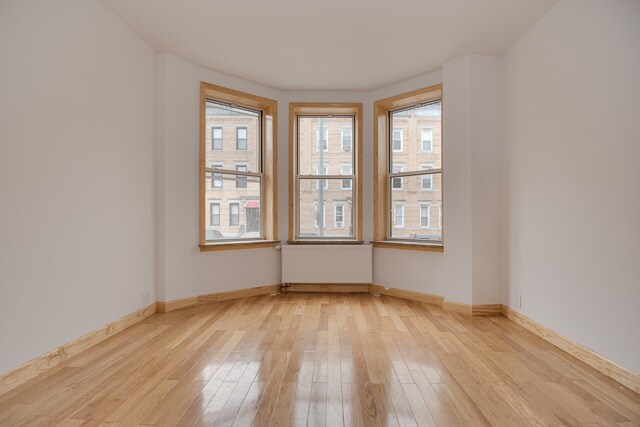Foto del edificio - 64-43 Madison St