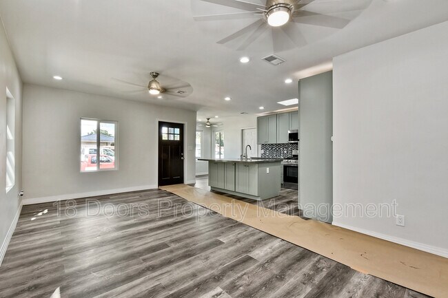 Building Photo - 3641 Copley Ave