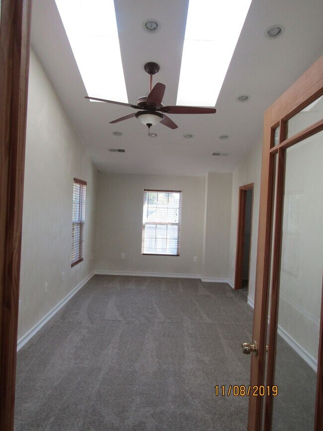 Foto del edificio - Weeping Cedar Trail