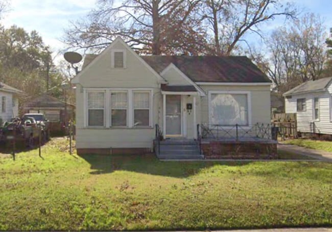 Building Photo - 237 E Ratcliff St