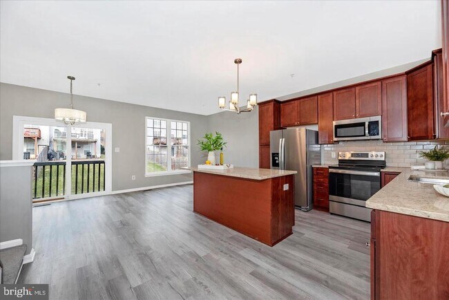 Foto del edificio - 3508 Connor Pl