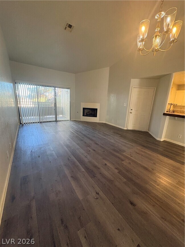 Building Photo - 5040 S Rainbow Blvd