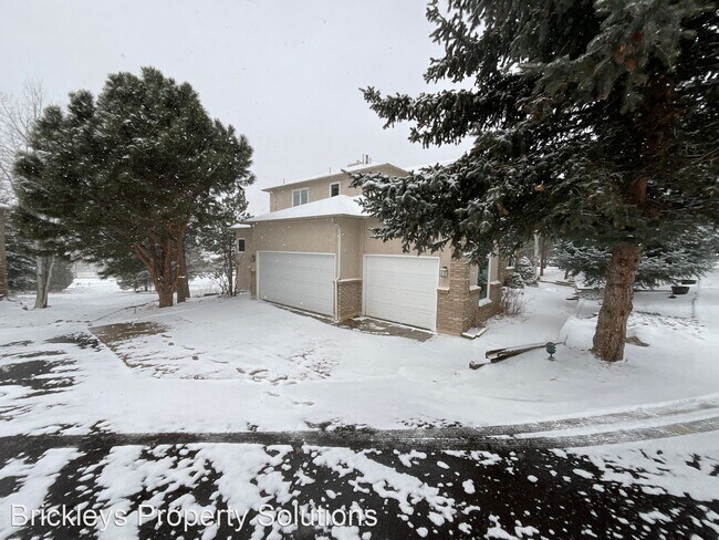 Building Photo - 5 br, 4.5 bath House - 1375 Regatta Lane