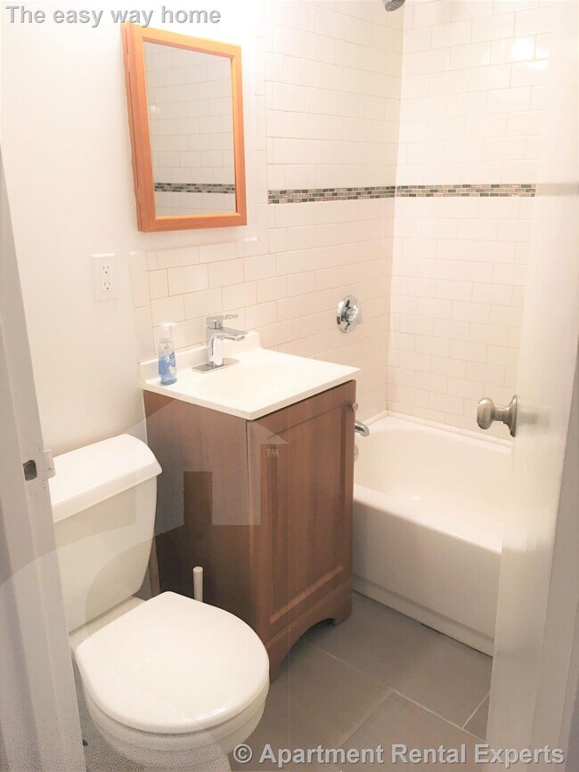 Building Photo - 284 Harvard St