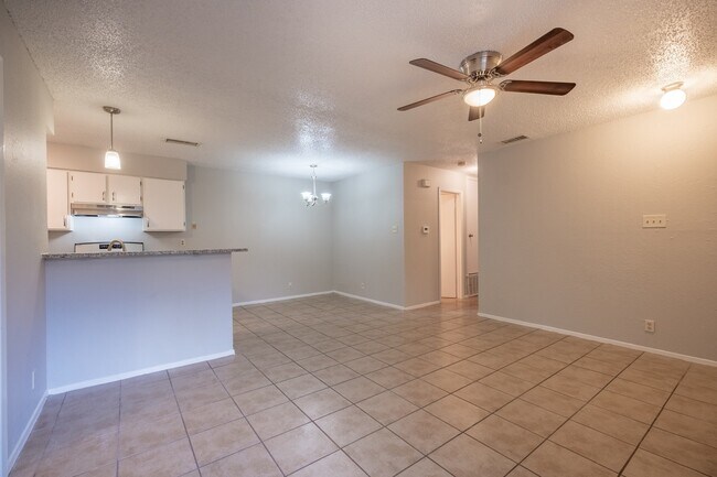 Building Photo - 12901 Chromite St