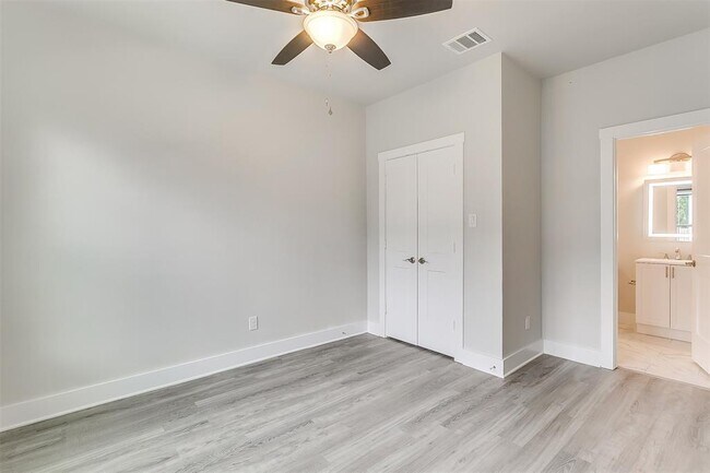 Building Photo - 3210 Forest Park Blvd